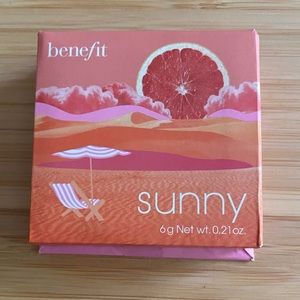 WANDERful World Silky-Soft Powder Blush in Sunny
